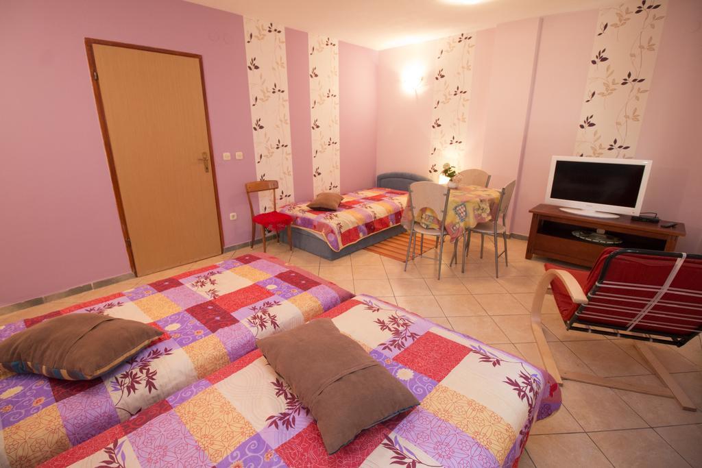 Apartments Grace Ровинь Экстерьер фото