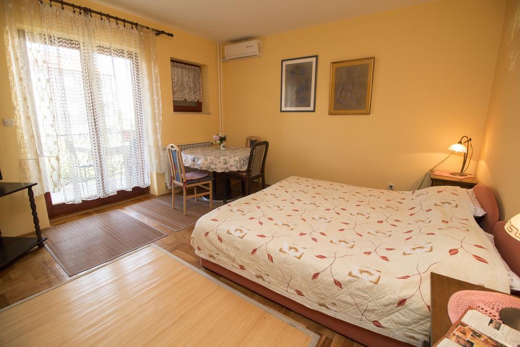 Apartments Grace Ровинь Экстерьер фото